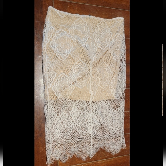 NWT Blu Pepper Lace Skirt - Picture 1 of 3